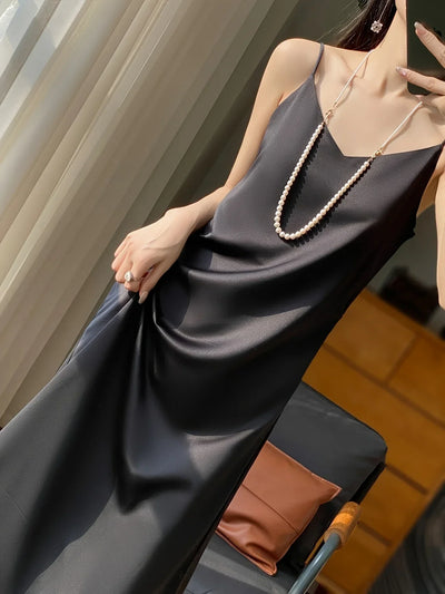 Satiniertes Midikleid für Damen – V-Ausschnitt, ärmellos, weich, luxuriös und bequem für Partys und Abendanlässe