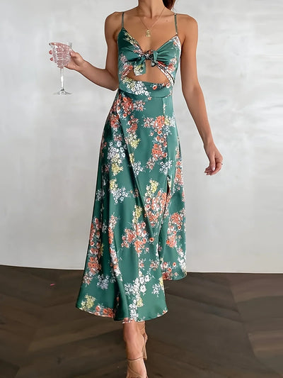 Maxikleid aus französischem Satin – mit Blumenmuster, asymmetrischem Saum, ärmellos, luftig und stilvoll für sommerliche Feste