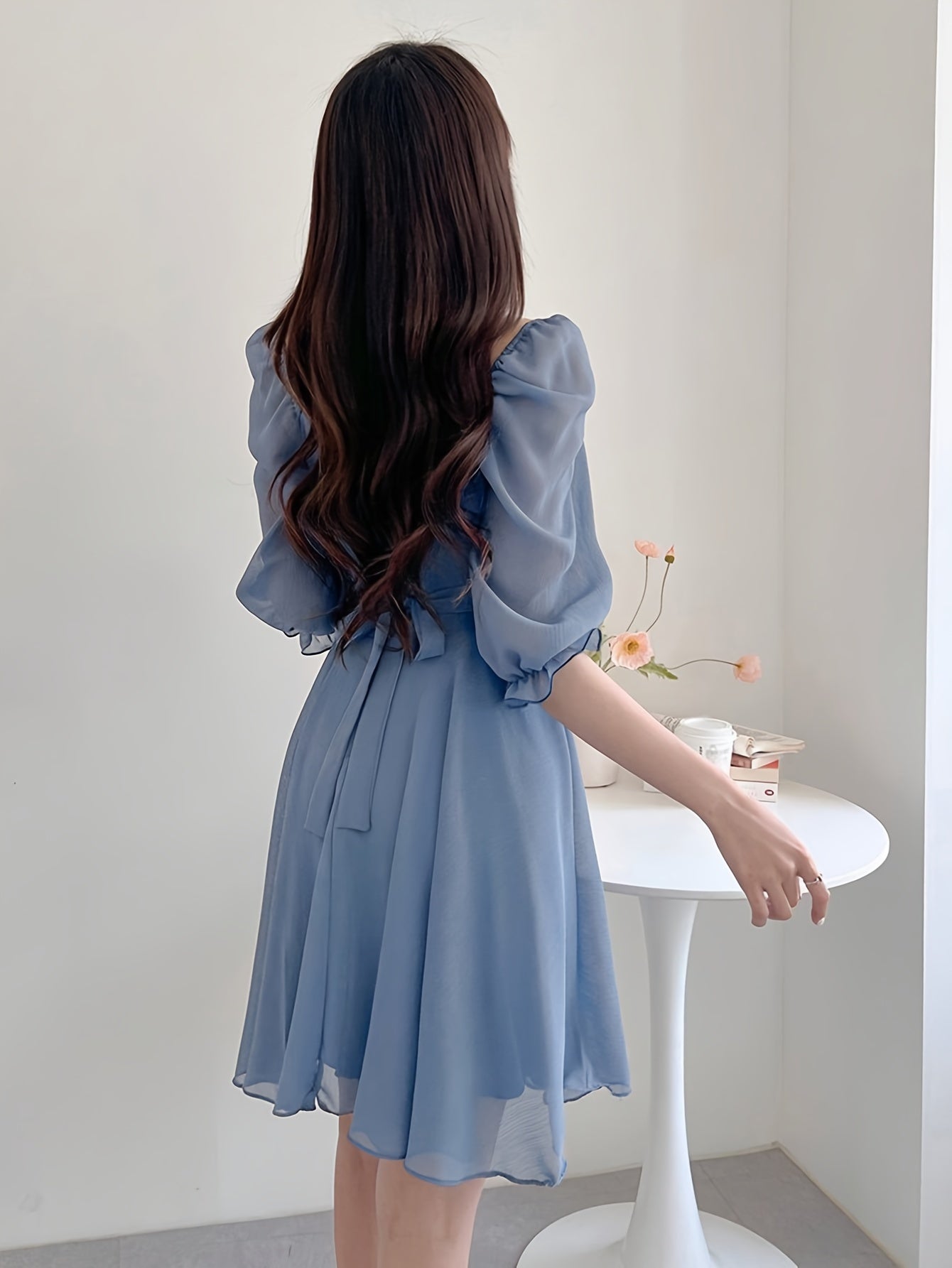 Einfarbiges Sommerkleid – Elegantes A-Linien-Kleid mit Quadratischem Ausschnitt