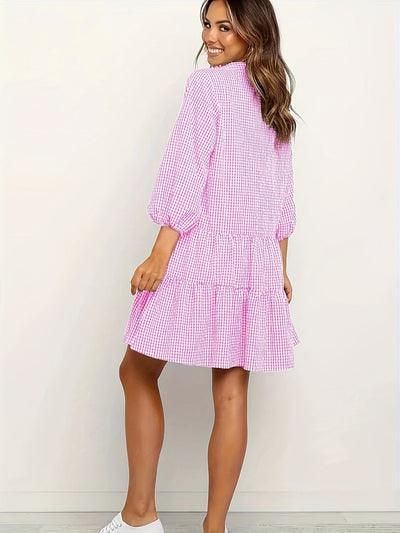 Sommerliches Midikleid mit V-Ausschnitt, Knopfleiste und Karomuster