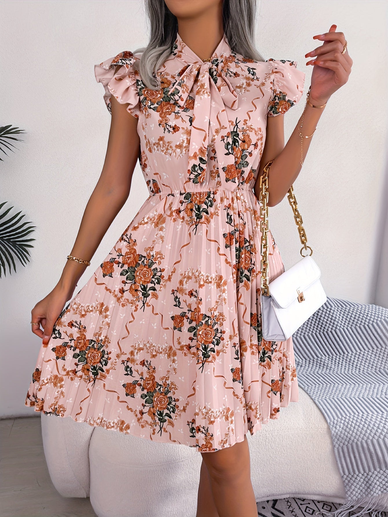Blumenkleid mit Rüschen elegant und feminin