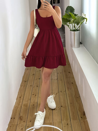 Stilvolles ärmelloses Kleid mit Rüschen für Damen