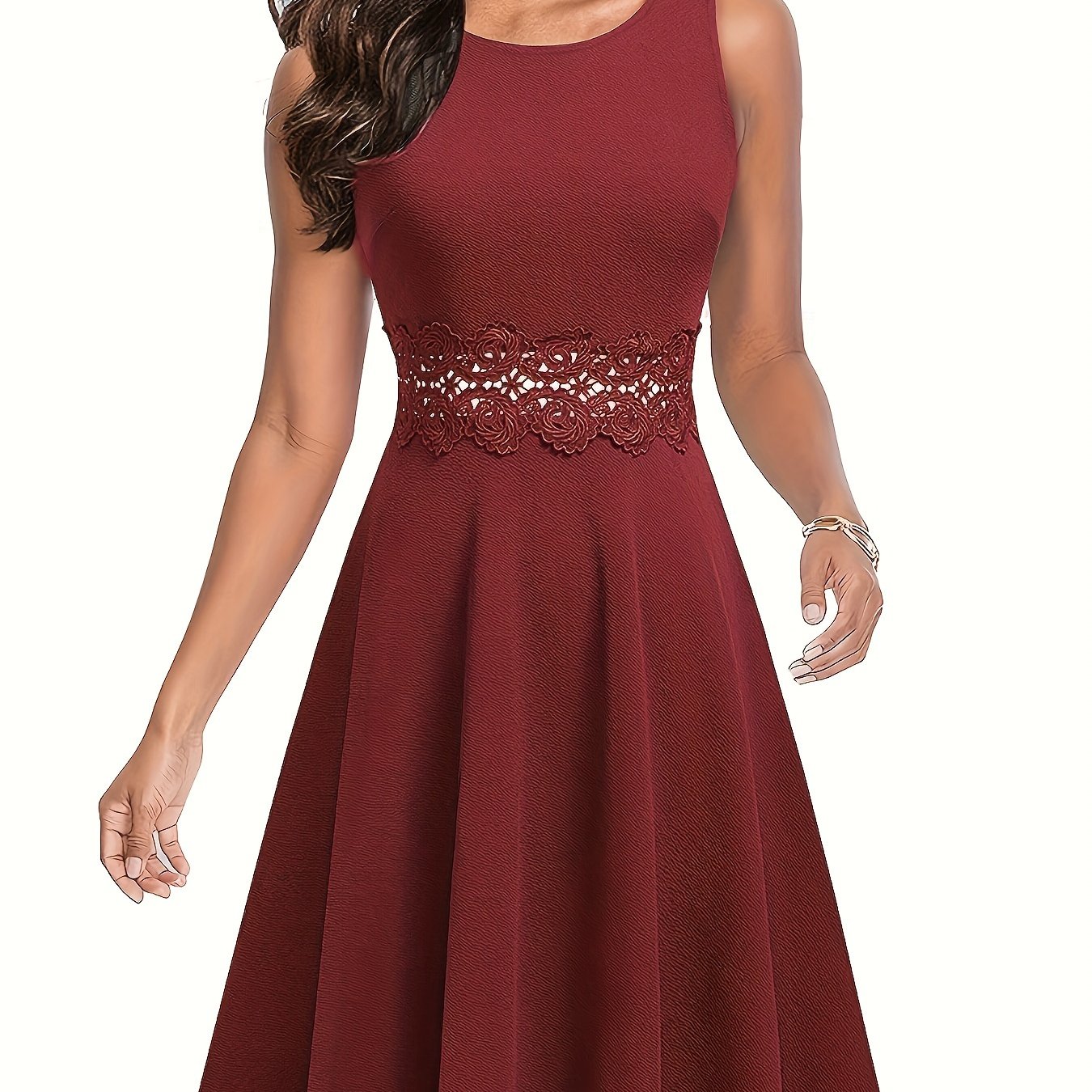 Kleid mit Spitzenbesatz – Eleganz für jede Jahreszeit