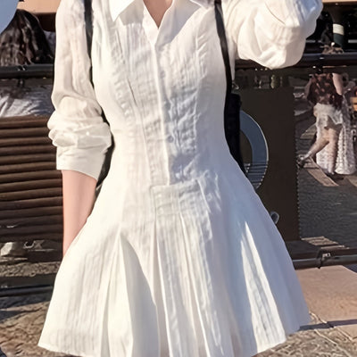Elegantes weißes Hemdblusenkleid - Fitted Midi mit plissiertem Unterteil
