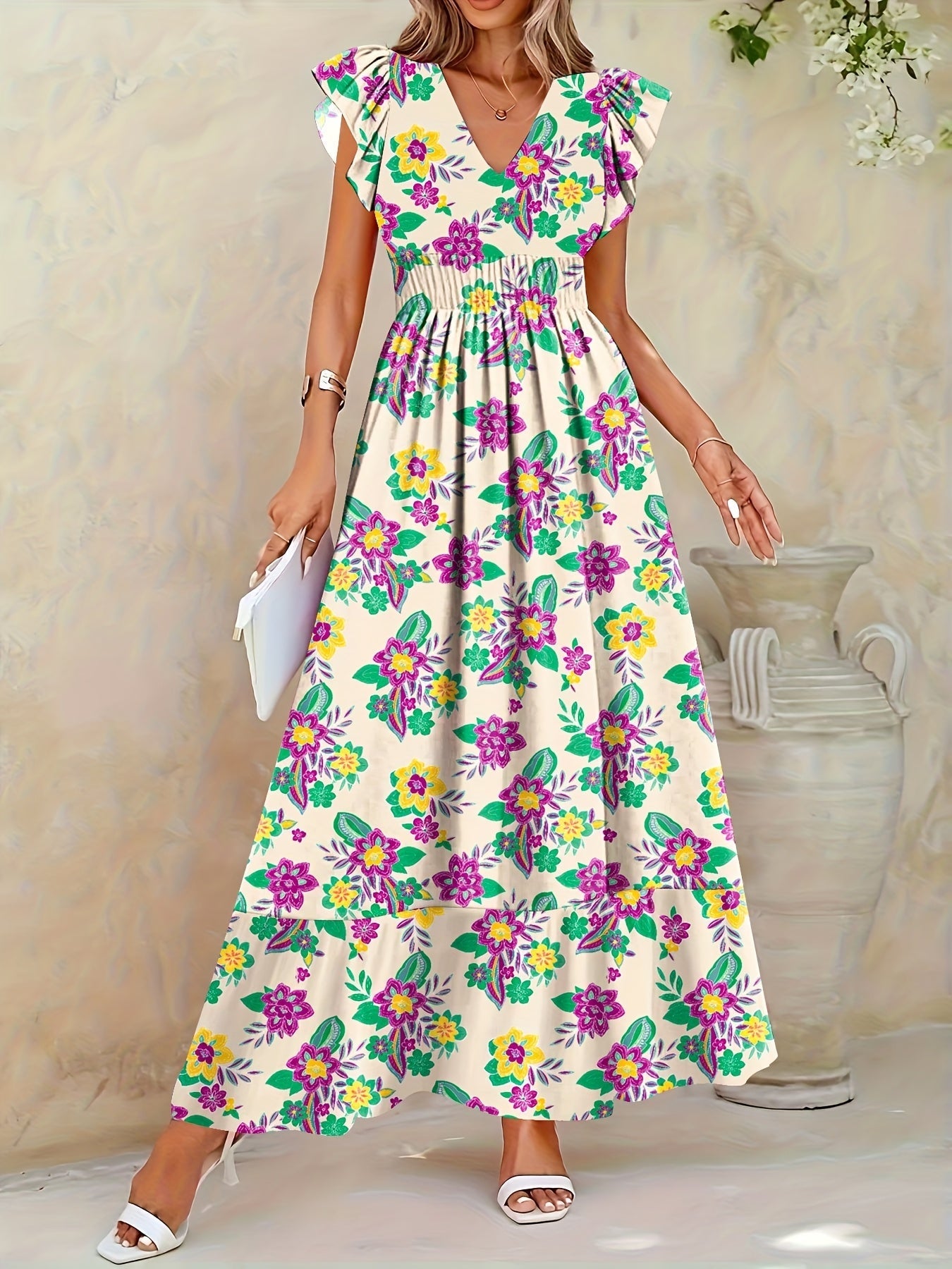Elegantes langes geblümtes Kleid - V-Ausschnitt, Blumenärmel