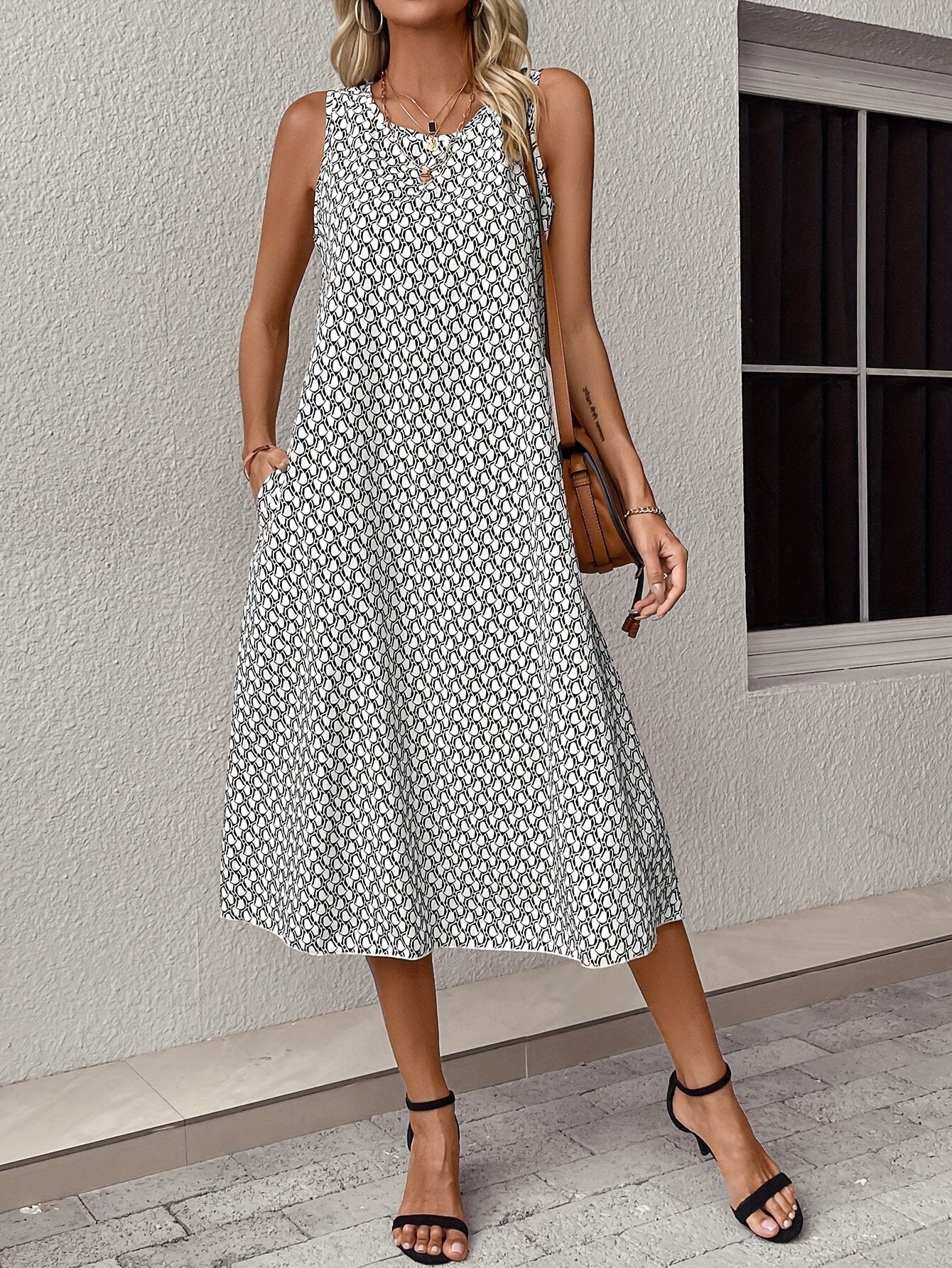 Kleid mit Tasche und Allover-Muster – Ideal für Frühling und Sommer