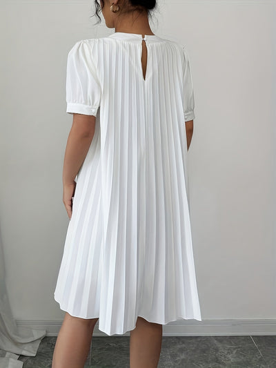 Weißes Sommerkleid mit Volants Elegant und luftig für den Urlaub