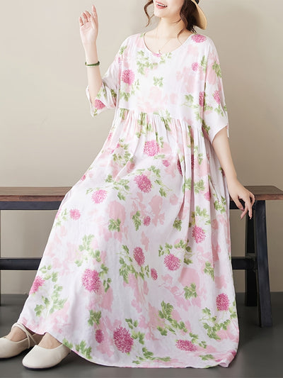Langes Damenkleid im Lady-Stil für den Strand – sommerliche Blumeneleganz