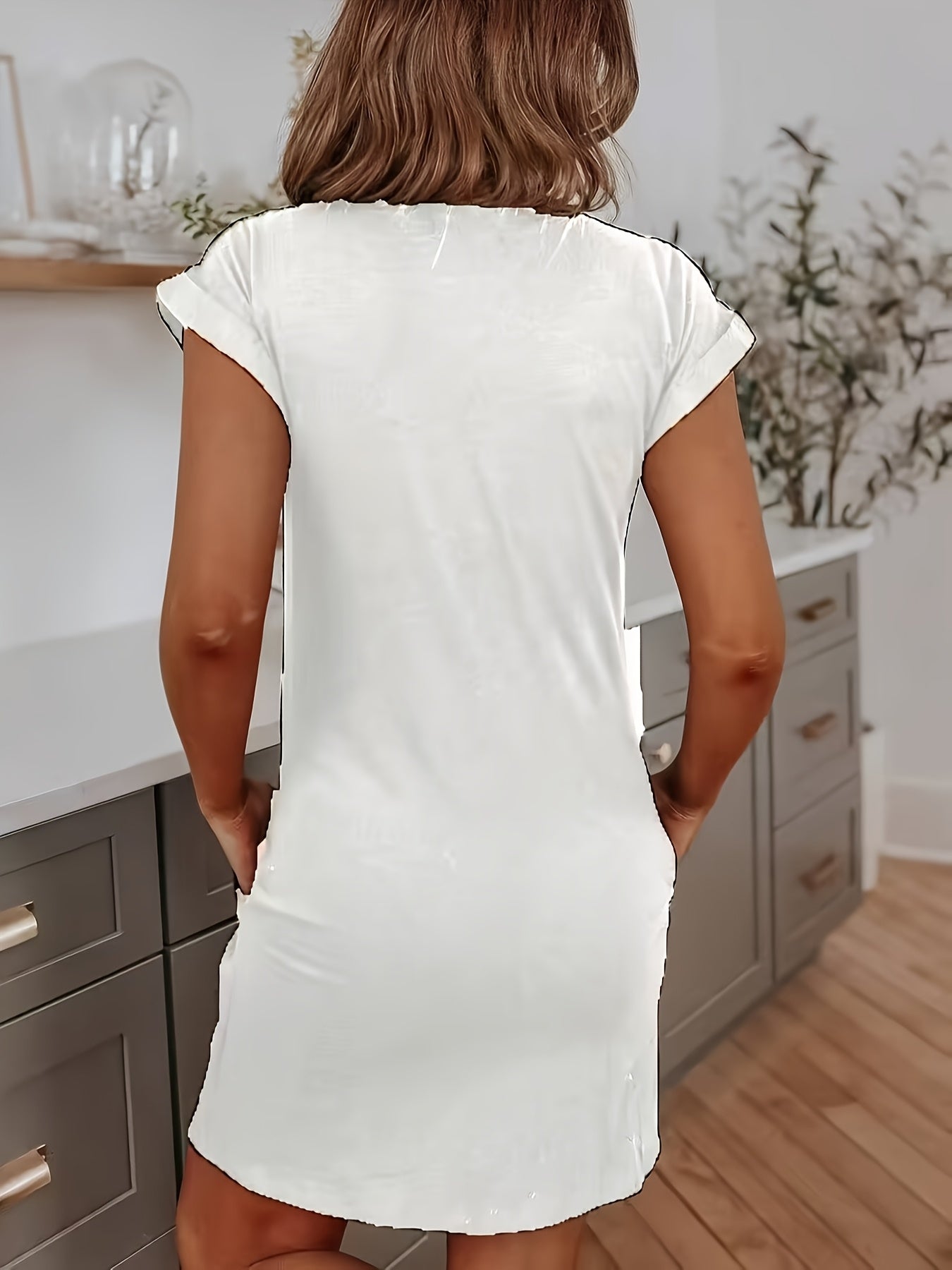 Damen Midikleid für den Alltag mit Fledermausärmeln und praktischen Taschen