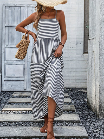 Schwarz-weiß gestreiftes Maxikleid Luftiges Sommerkleid für den Strand