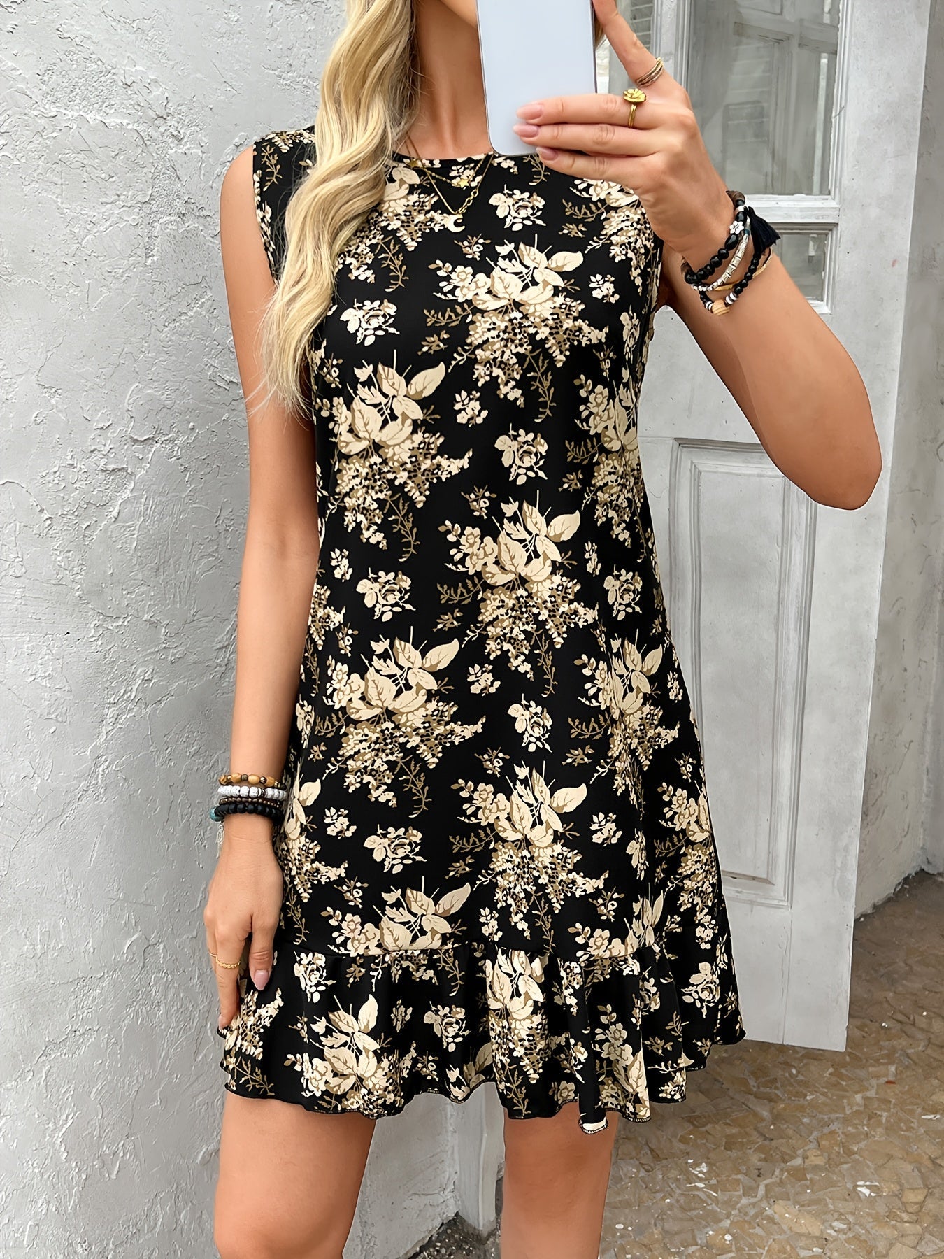 Ärmelloses Sommerkleid mit rundem Ausschnitt