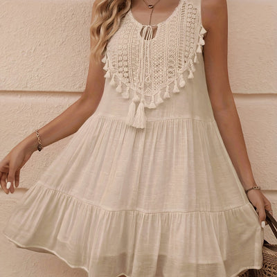 Sommerkleid mit Spitze und Fransen - Weiß, ärmelloser V-Ausschnitt