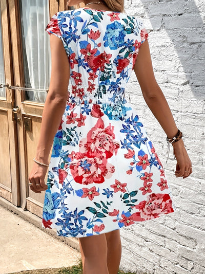Elegantes Damenkleid mit tiefem Ausschnitt und floralem Muster - Schnitt A