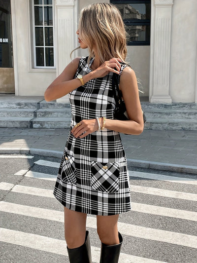 Damenkleid mit Karomuster und Taschen – A-Linien-Schnitt