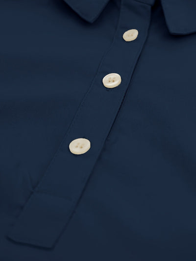 Marineblaues langärmeliges Freizeitkleid mit Knöpfen