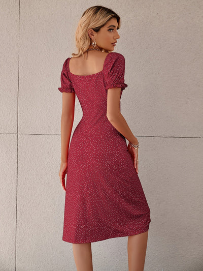 Rotes Midi-Kleid mit Polka Dots, Volants und Schlitz