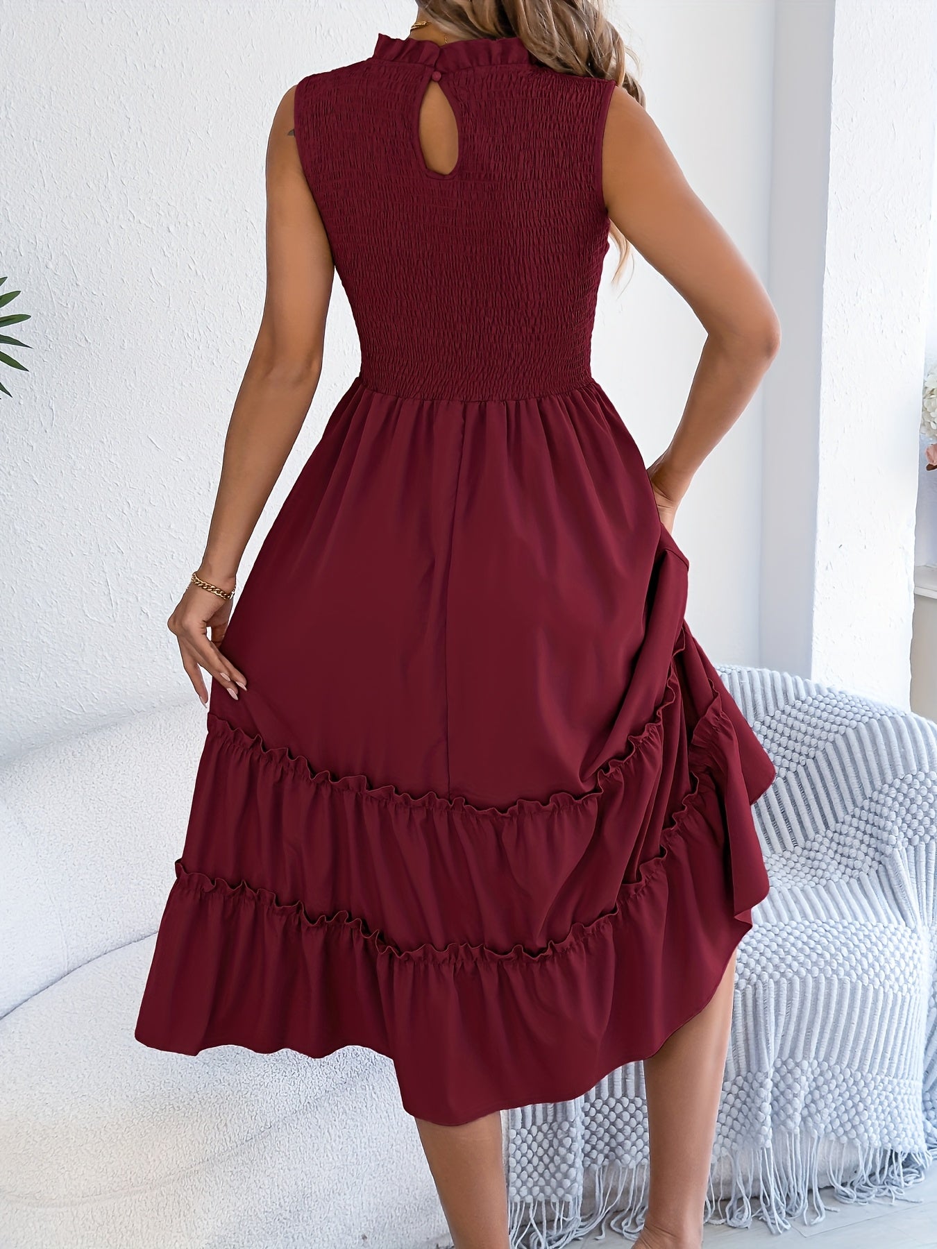 Ärmelloses Sommer-Maxikleid mit Rüschen
