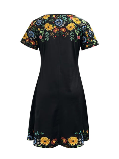 Schößchenkleid mit Blumenmuster Sommerliches Styling Quadratisch gewebt