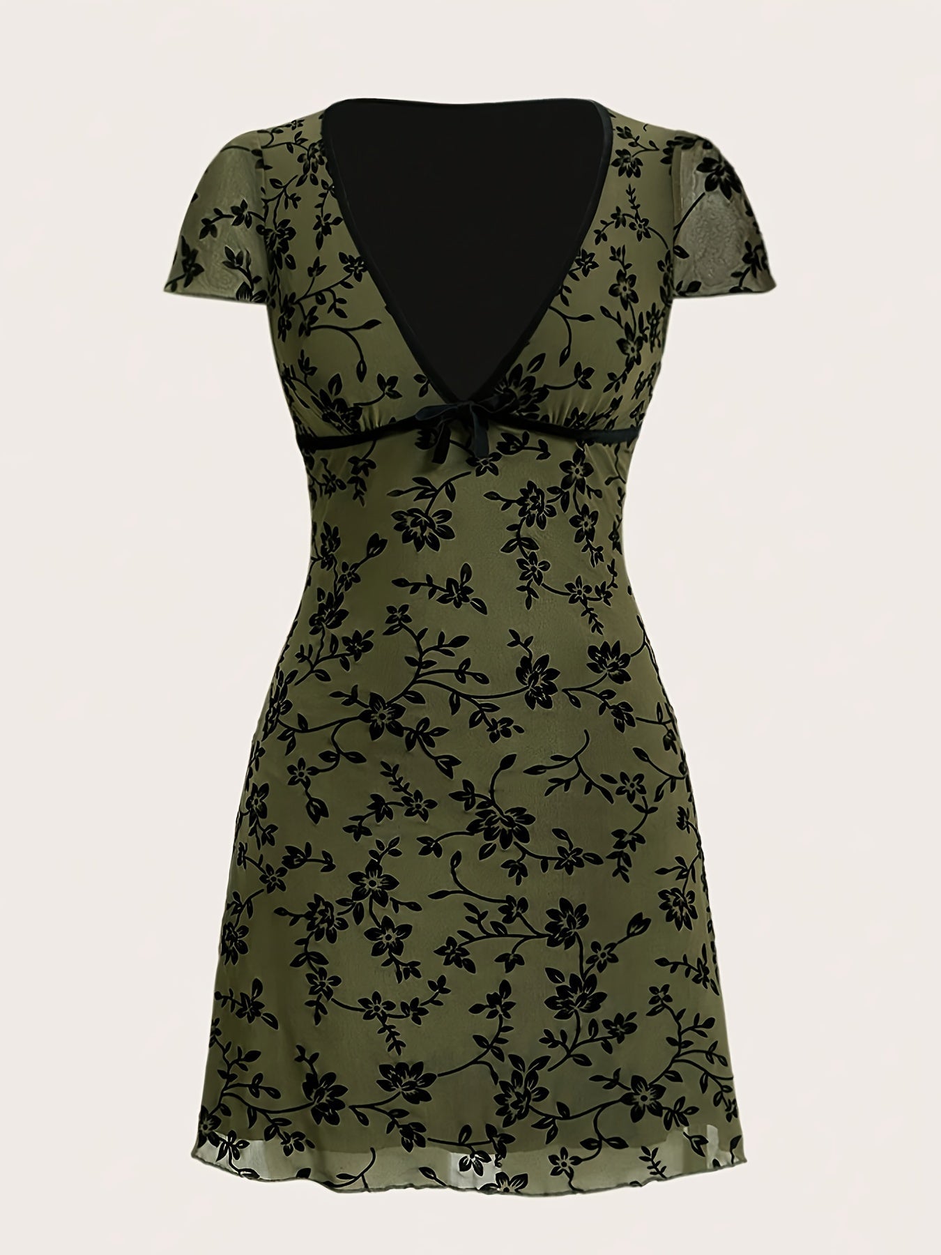 Elegantes Strickkleid mit Blumenmuster, schwarzer Paspelierung und V-Ausschnitt