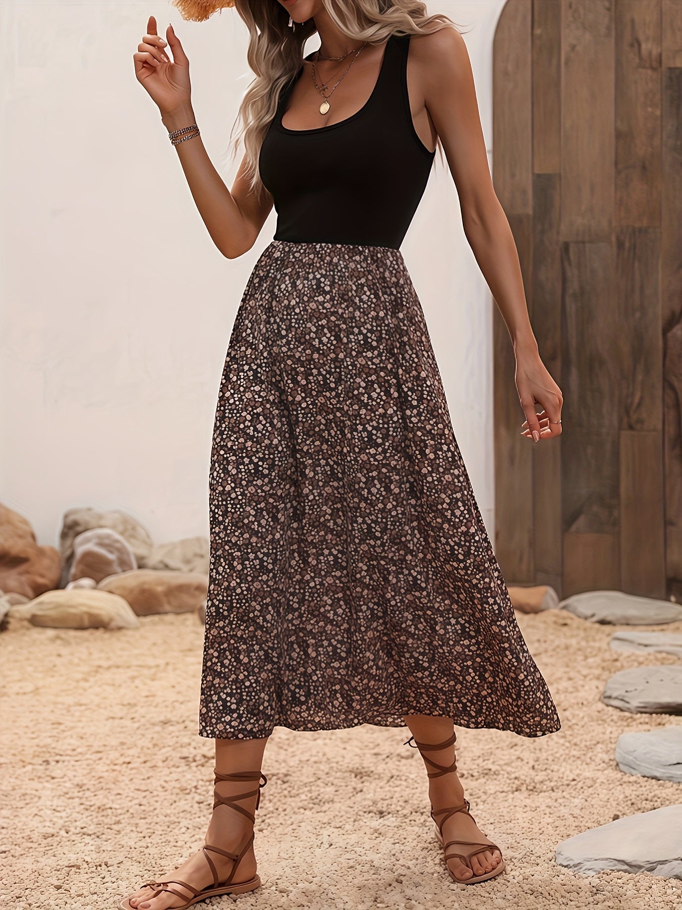 Geblümtes ärmelloses Sommer-Midikleid mit A-Linie in Schwarz und Kaffee