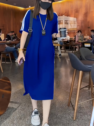 Schwarz-weißes T-Shirt-Kleid für Frauen - Lose Passform, Rundhalsausschnitt