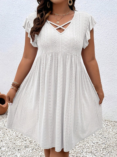 Elegantes Übergröße Midi-Kleid Lochstickerei, Rüschen & V-Ausschnitt