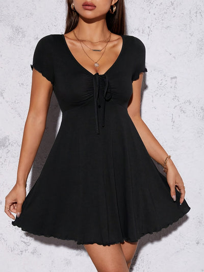 Elegantes Damen-Sommerkleid mit Bindegürtel und Raffung vorn
