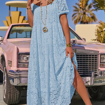 Elegantes Maxikleid in Übergröße aus Spitze mit offenen Schultern
