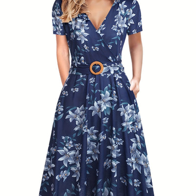 Elegantes Midikleid mit tropischem Blätterprint – V-Ausschnitt, kurze Ärmel