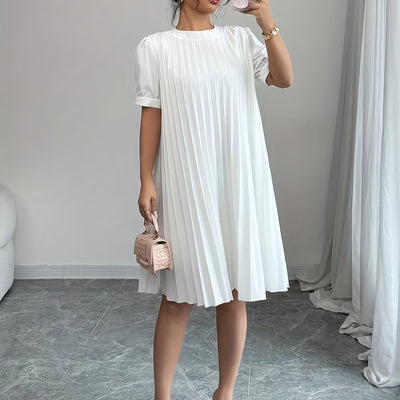 Weißes Sommerkleid mit Volants Elegant und luftig für den Urlaub