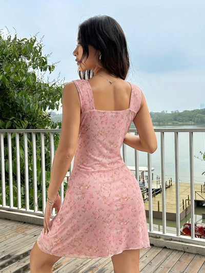 Rosa Netzkleid mit Blumenmuster Ärmelloses Sommerkleid mit Falten