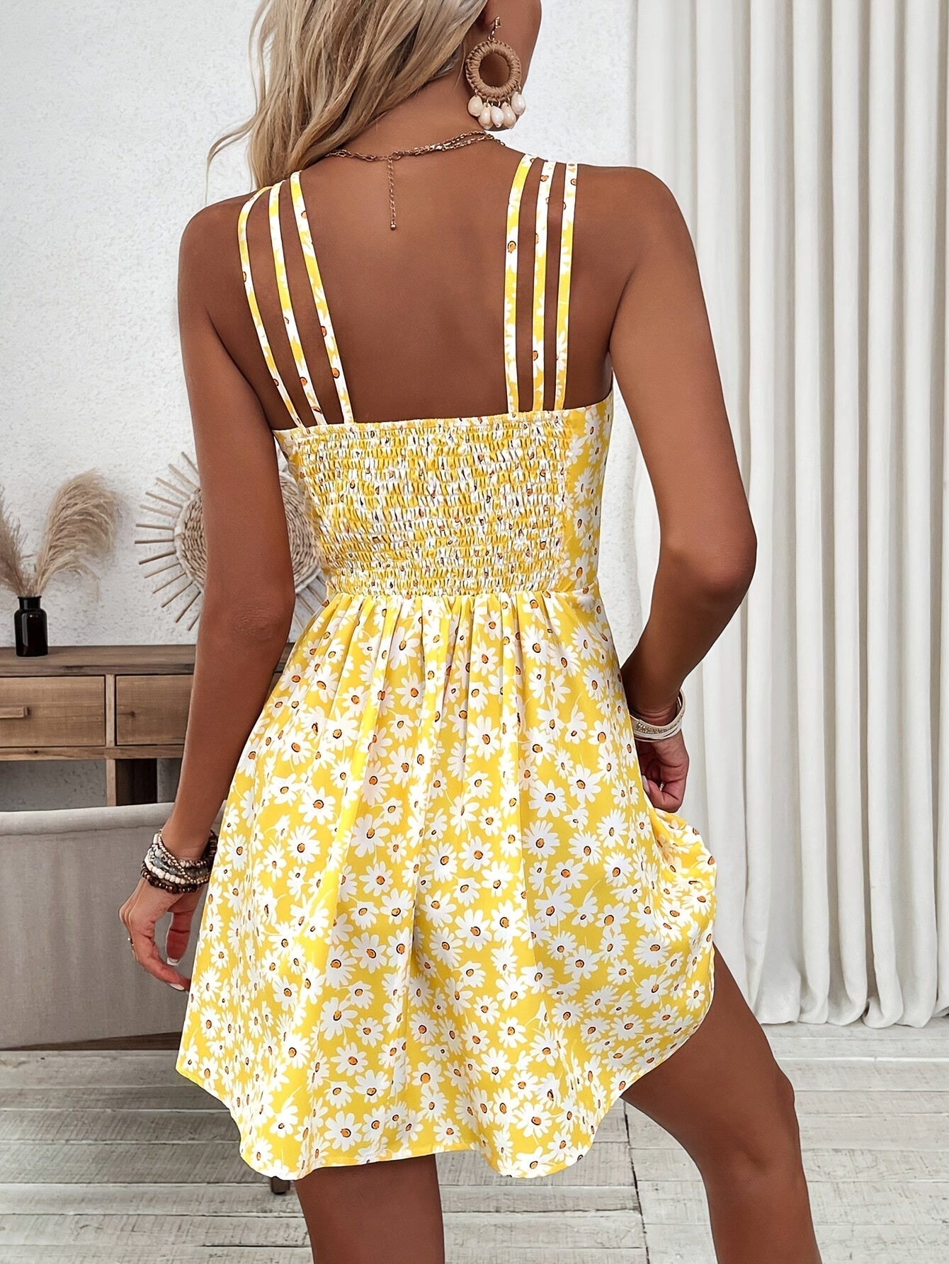 Minikleid mit Blumenmuster, Spaghetti-Träger, A-Linie