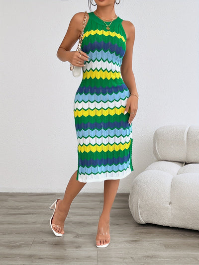 Elegantes grünes ärmelloses Sommerkleid mit Streifen